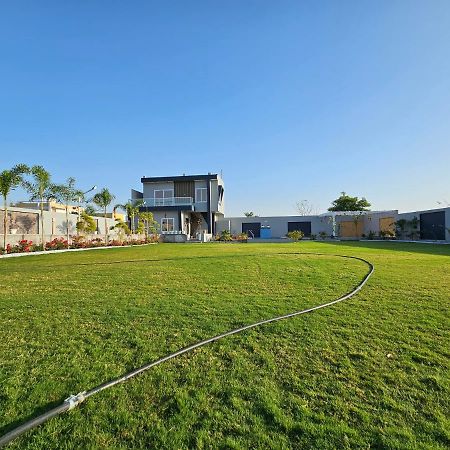 Villa Shree Ambe Farmhouse Ujjain Exterior foto