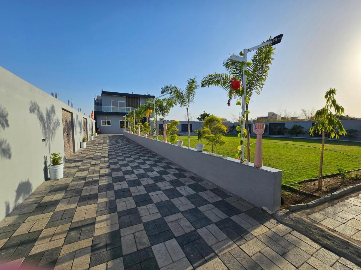 Villa Shree Ambe Farmhouse Ujjain Exterior foto