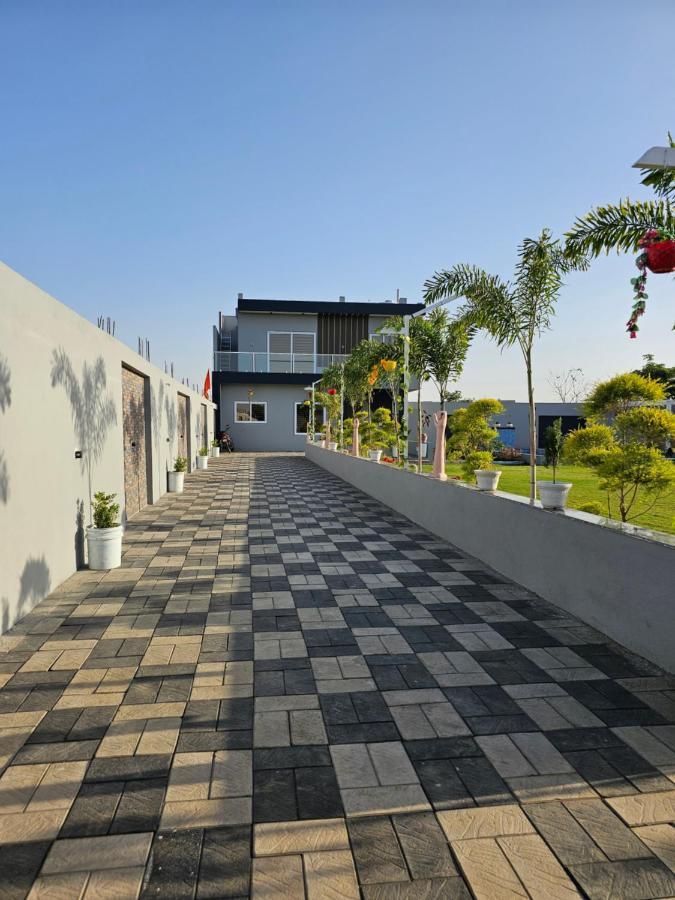 Villa Shree Ambe Farmhouse Ujjain Exterior foto